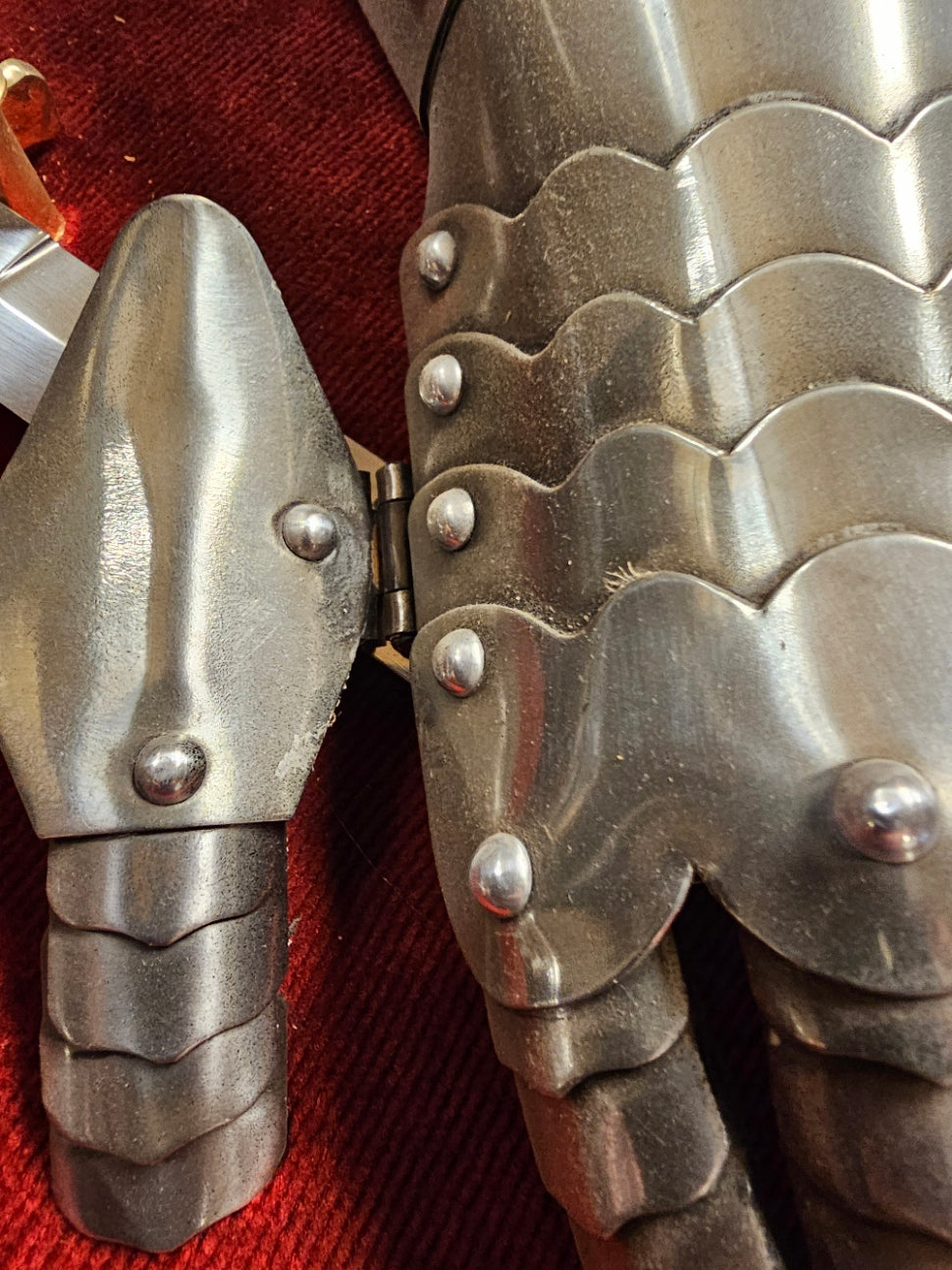 Vintage Armaduras Medieveles Shield and Gauntlet With dagger Wall Decoration