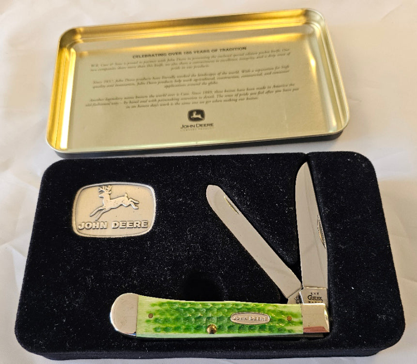 Case XX 2002 John Deere Licensed Collectible Trapper in Tin