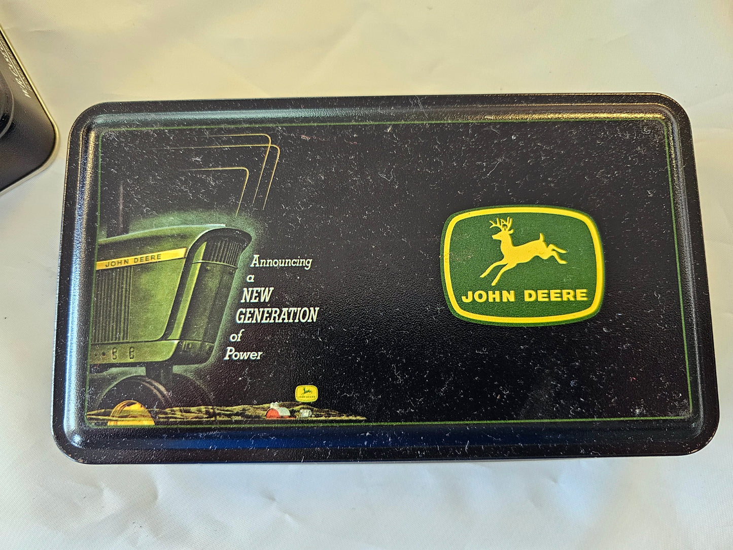 Case XX 2002 John Deere Licensed Collectible Trapper in Tin