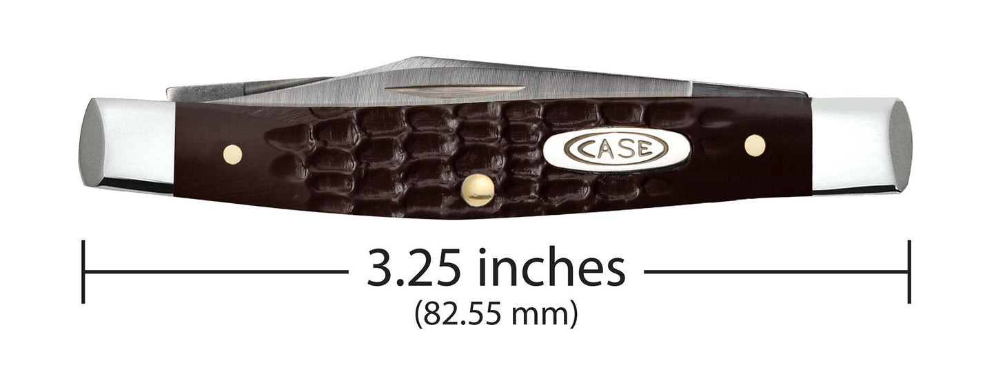 Case 00083 Small Pen closed showing compact 2.63 inch profile with oval nickel silver Case inlay shield — ClassicBlades