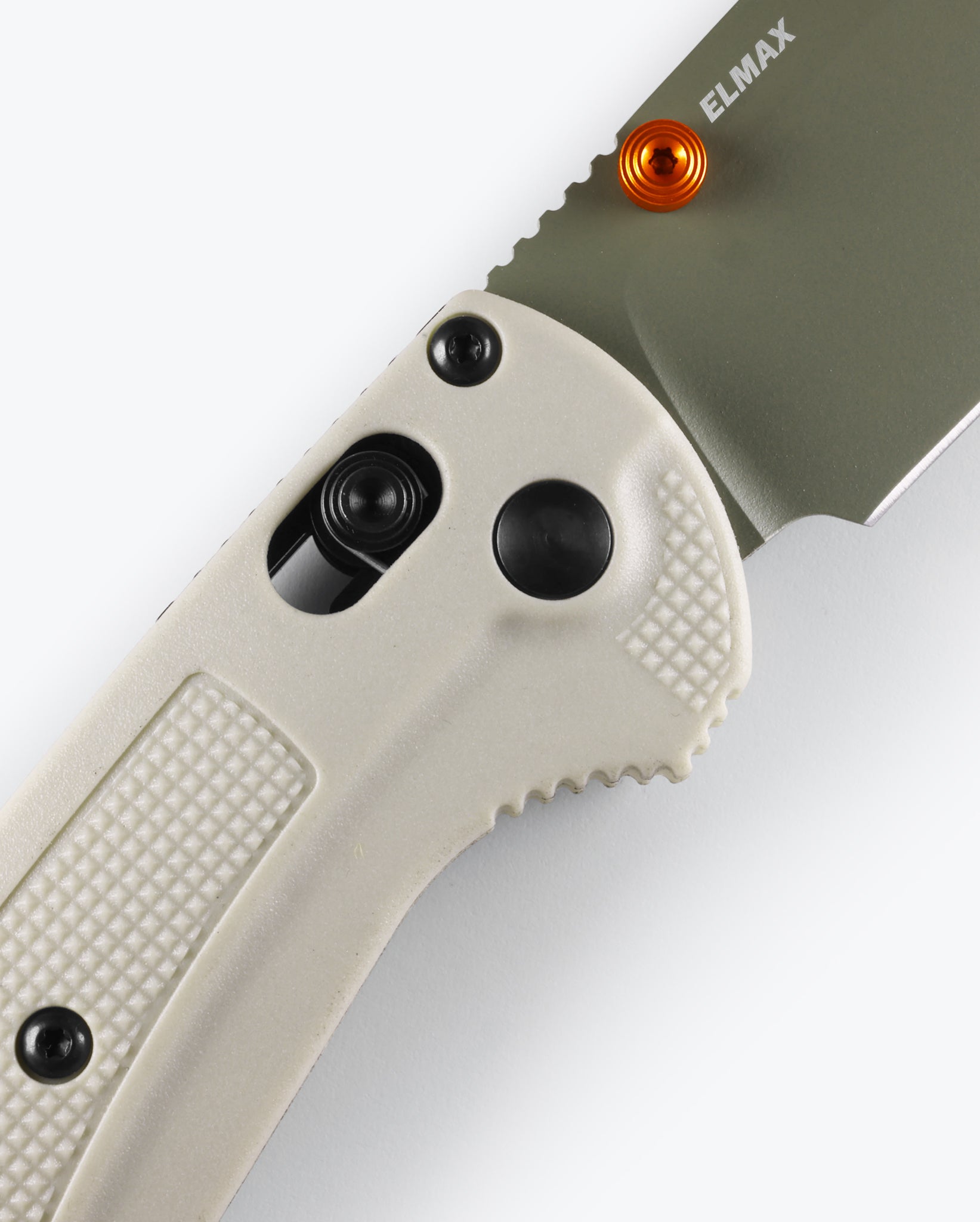 Benchmade 15536GN-01 Taggedout closed showing 4.63 inch profile with tan Grivory handle and deep-carry pocket clip — ClassicBlades