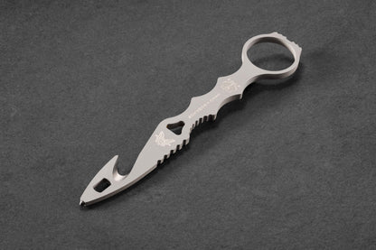 Benchmade 179GRY SOCP Rescue Tool rescue hook showing 3/8 inch hook gap and carbide glass breaker tip — ClassicBlades