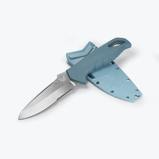 Benchmade Undercurrent™ | Depth Blue Santoprene® Handle | Sheepsfoot MagnaCut Blade 18040S