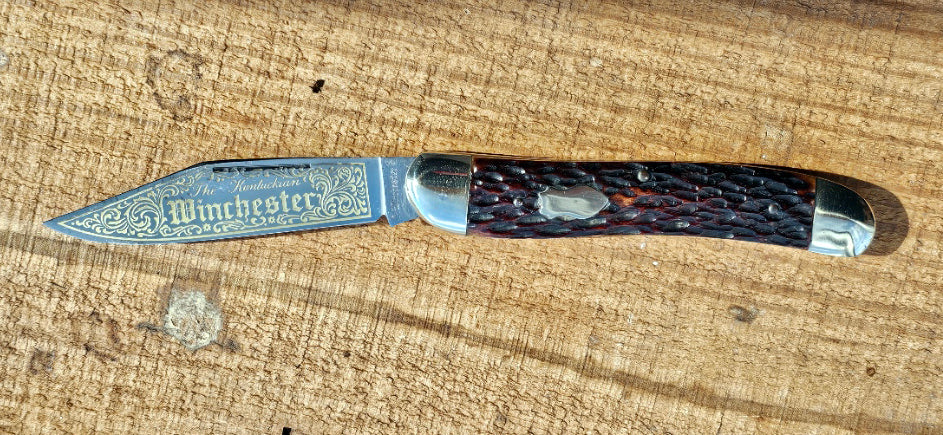 Vintage 1970s Winchester The Kentuckian Single Blade Jigged Bone Gold Etched Knife Germany Made