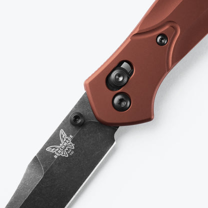 Benchmade 945BK-03 Mini Osborne  AXIS Lock detail — ClassicBlades