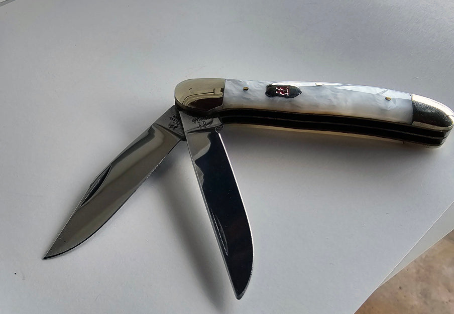 Vintage Robert Klaas Kissing Crane KC57 Copperhead Beautiful Faux Pearl Handles Never Carried or Sharpened