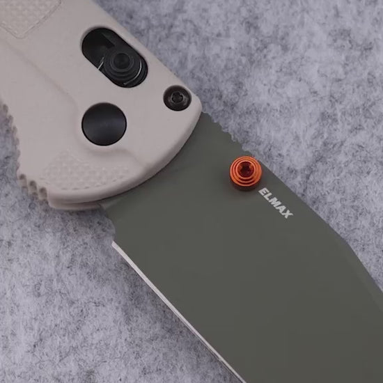 Benchmade 15536GN-01 Taggedout folding hunting knife — ClassicBlades