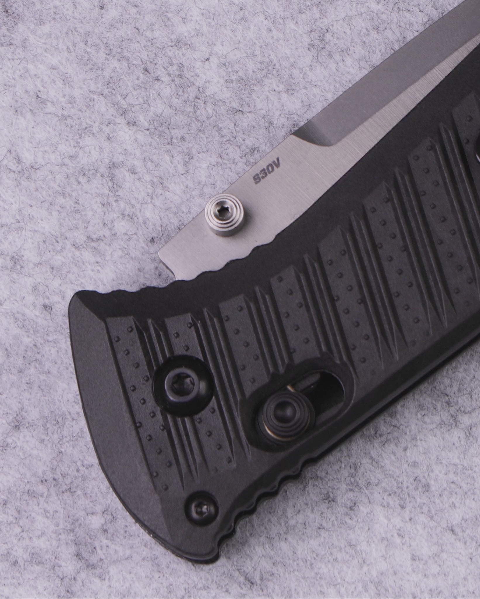 Benchmade 570-1 Presidio II folding knife  — ClassicBlades